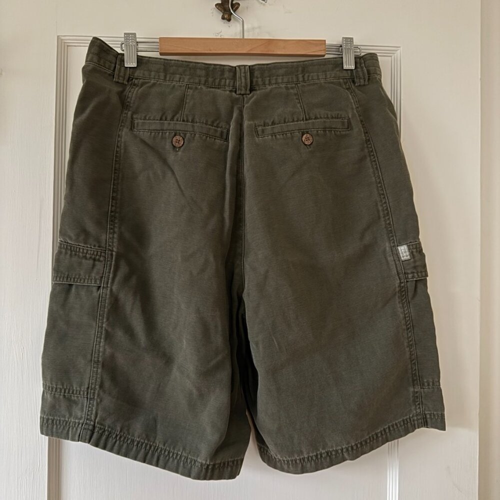 Tommy Bahama Key Grip Cargo Shorts - size 35 - Picture 2 of 5